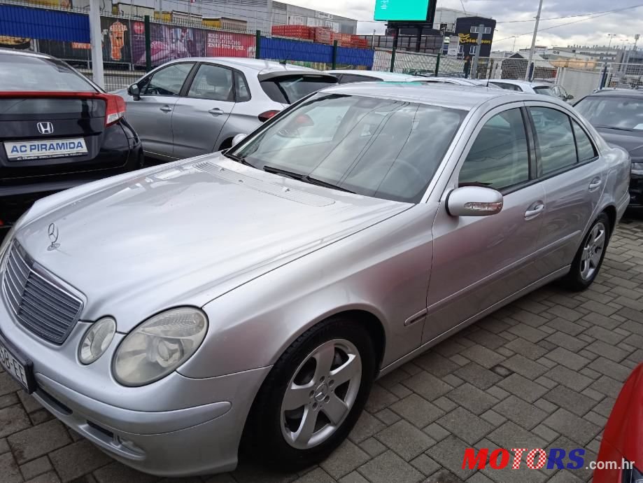 2004' Mercedes-Benz E-Klasa 200 Cdi Classic photo #4