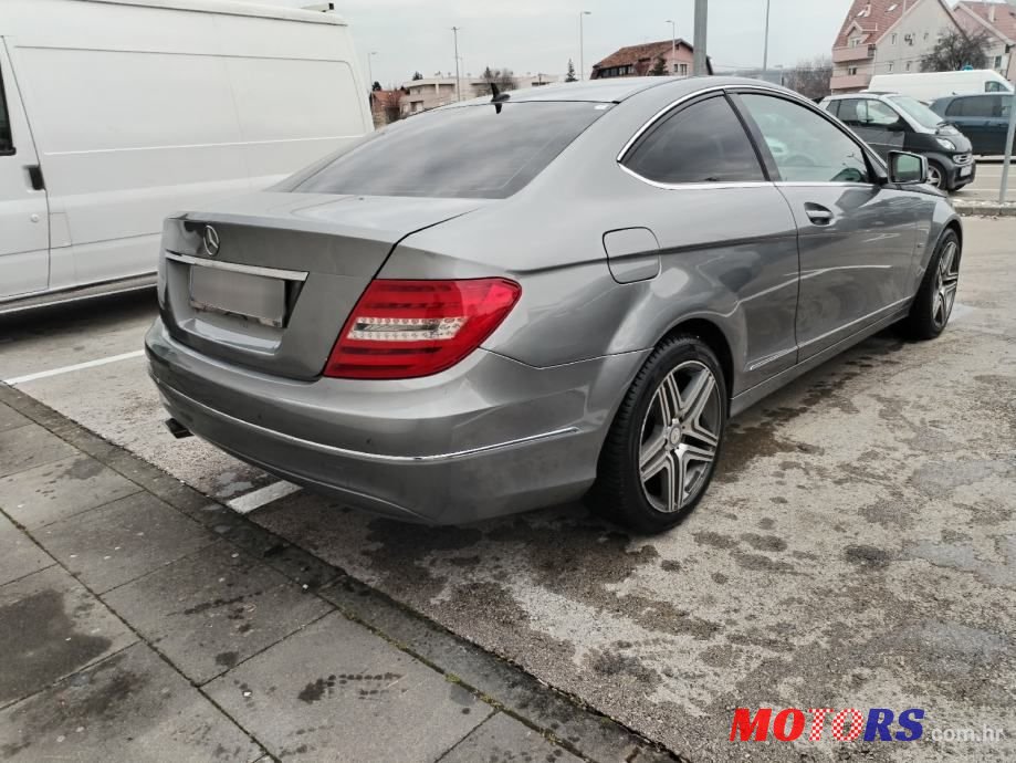 2011' Mercedes-Benz C-Klasa 220 Cdi photo #4