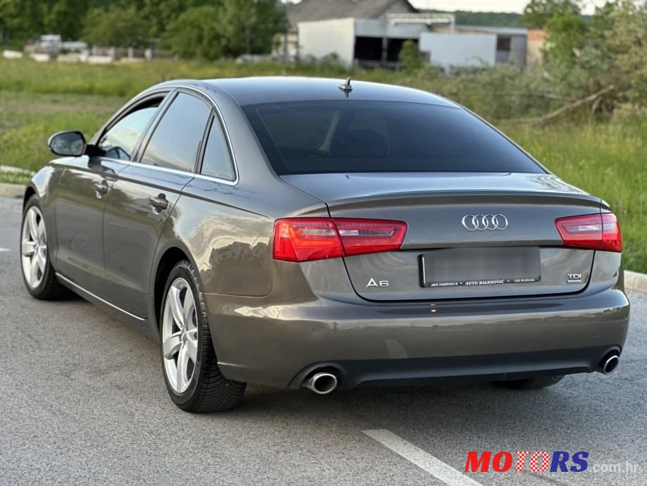 2011' Audi A6 Quattro photo #5