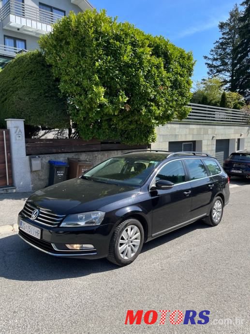 2013' Volkswagen Passat Variant photo #1