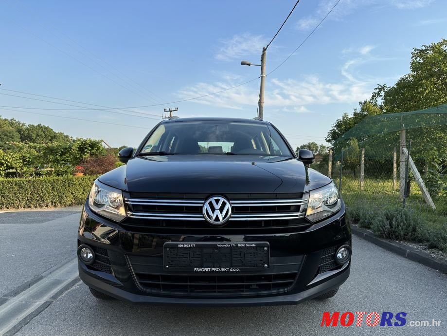 2012' Volkswagen Tiguan 2,0 Tdi Bmt photo #3