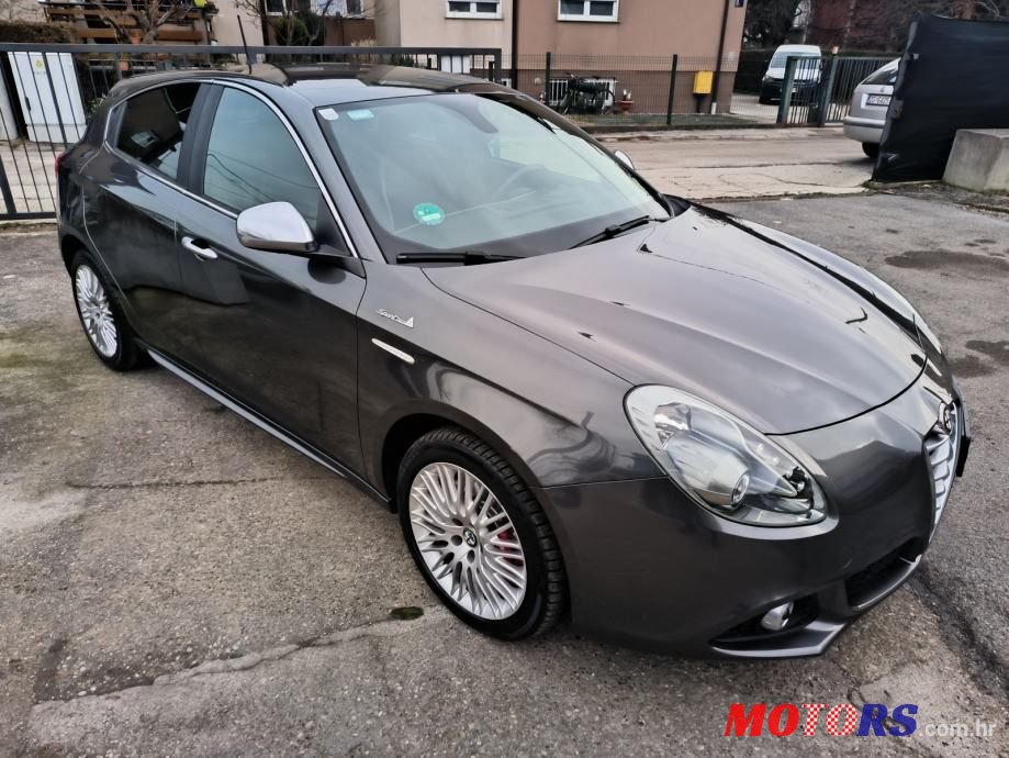 2014' Alfa Romeo Giulietta 1,6 photo #3