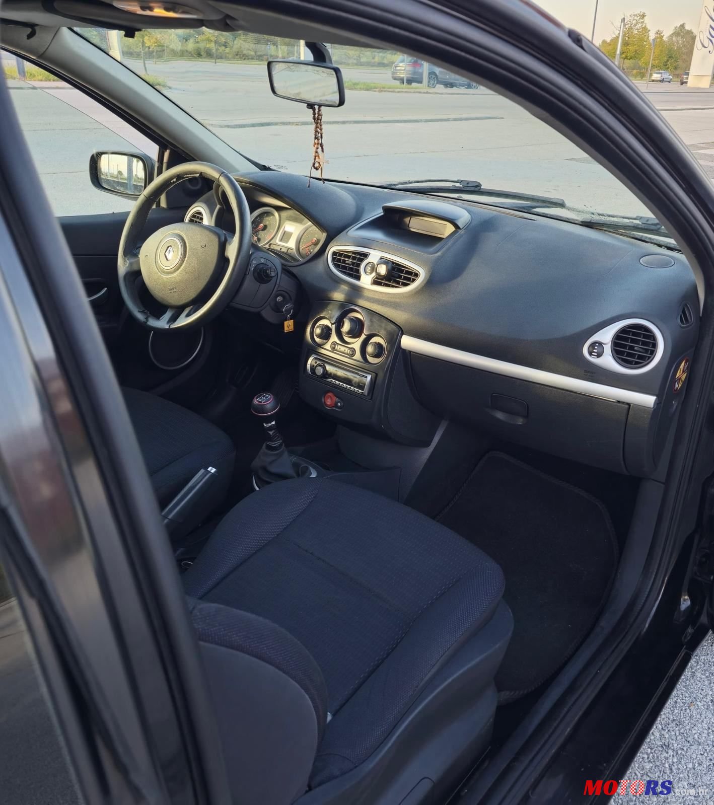 2007' Renault Clio 1,2 16V photo #4