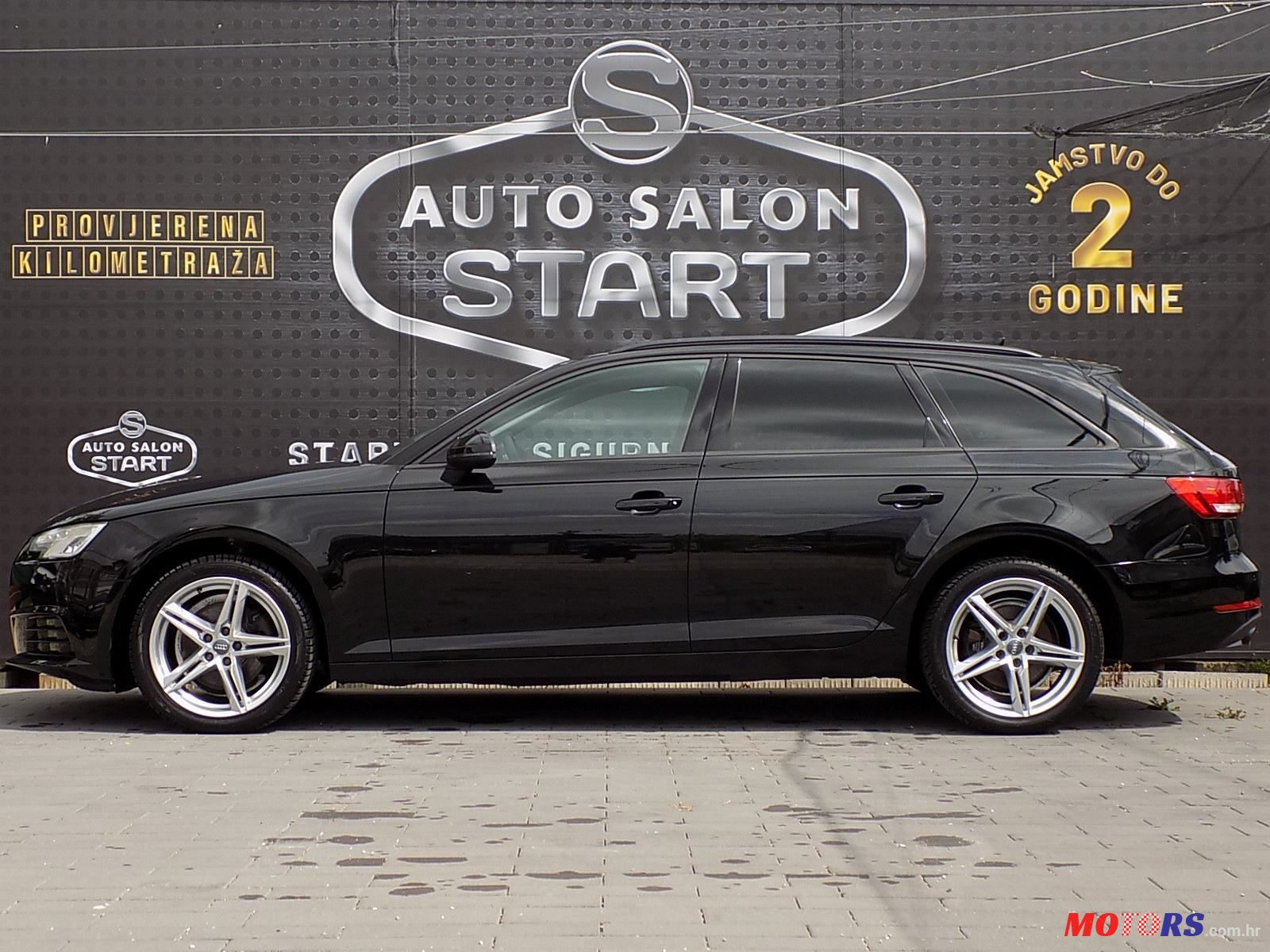 2017' Audi A4 Avant photo #5