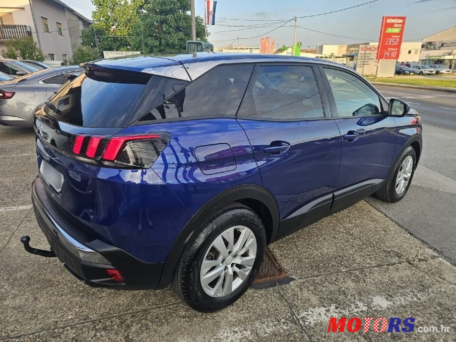 2020' Peugeot 3008 1,5 Bluehdi photo #4