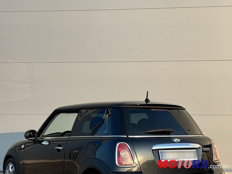 2007' MINI Cooper Cooper D photo #2