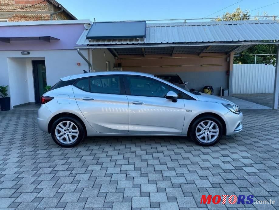 2015' Opel Astra 1,6 Cdti photo #5