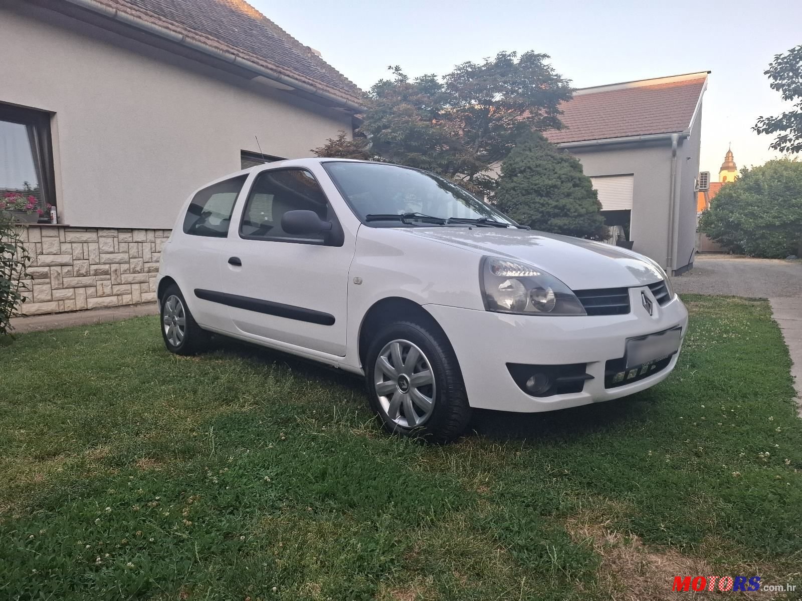 2008' Renault Clio 1,2 photo #2