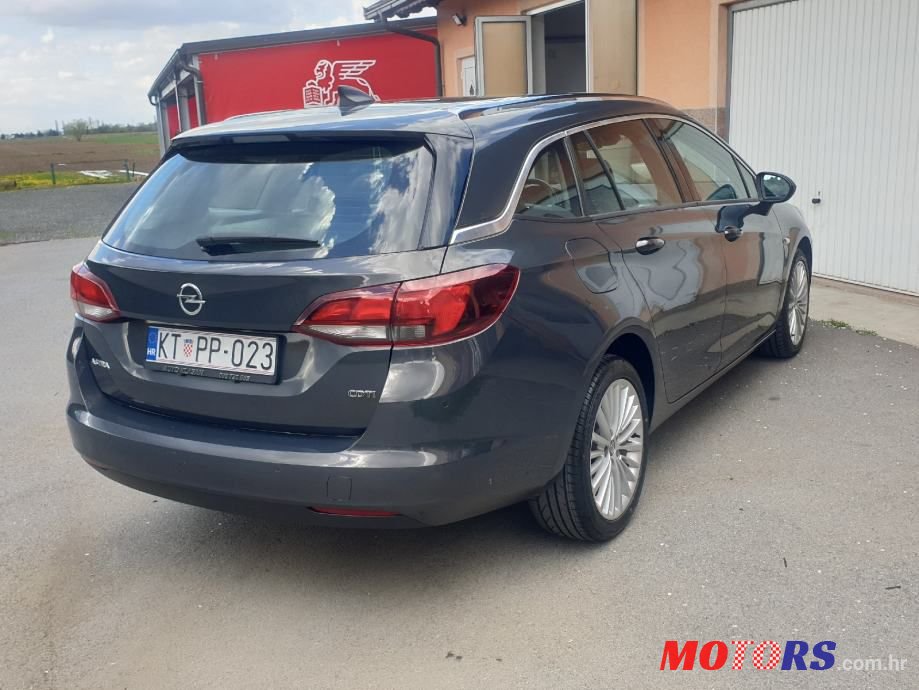 2016' Opel Astra Karavan photo #5