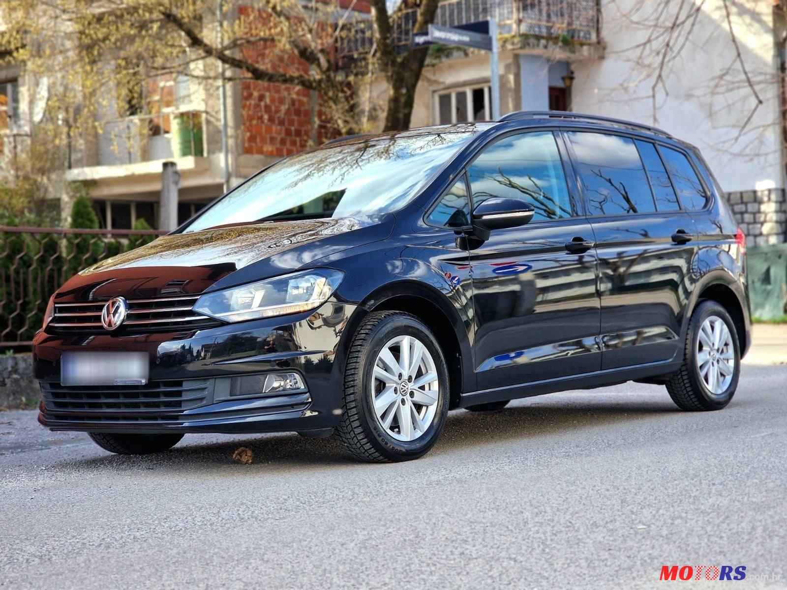 2019' Volkswagen Touran 2.0 Tdi photo #2