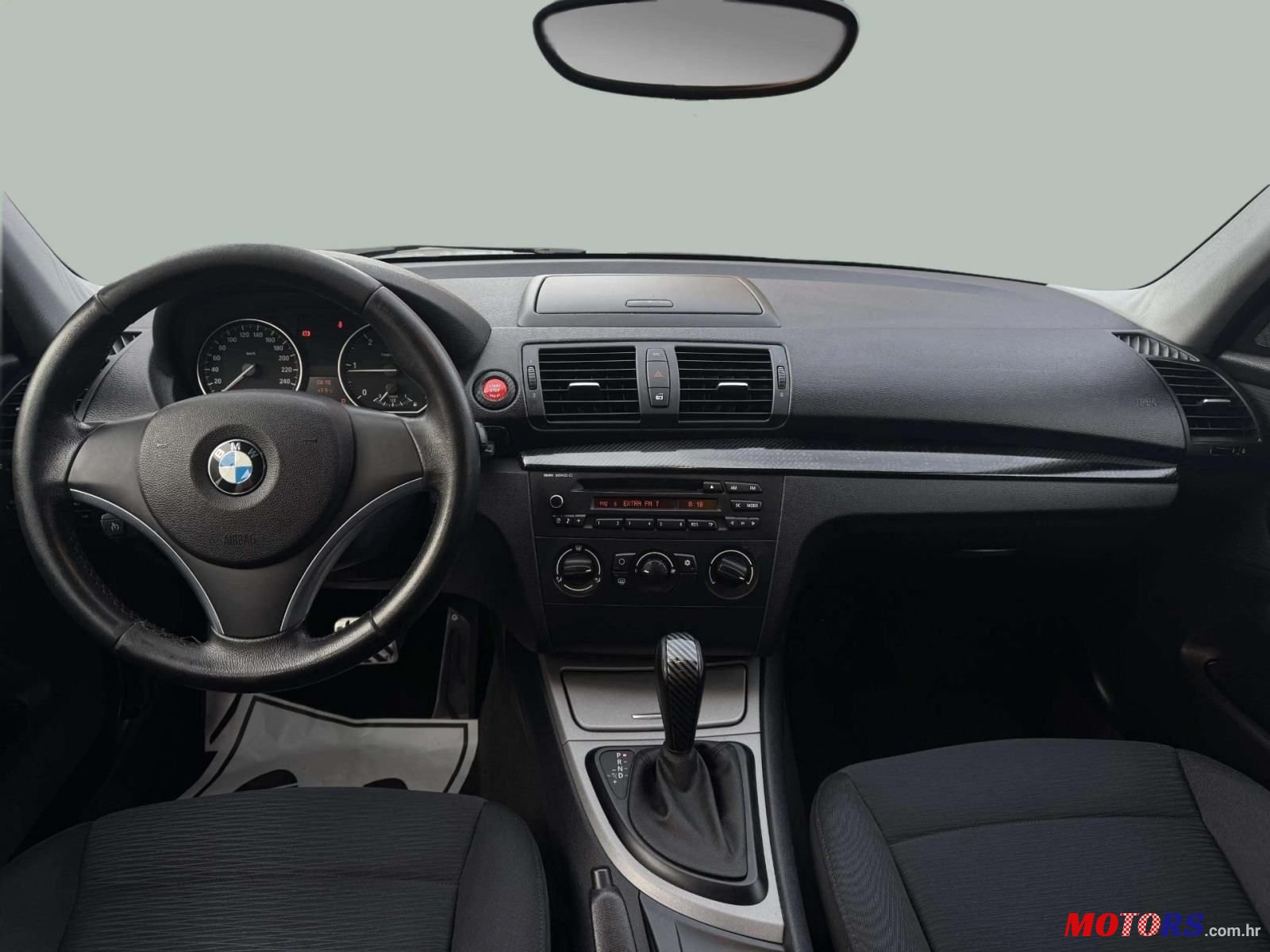 2007' BMW Serija 1 118D photo #6