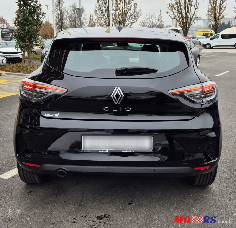 2024' Renault Clio photo #6
