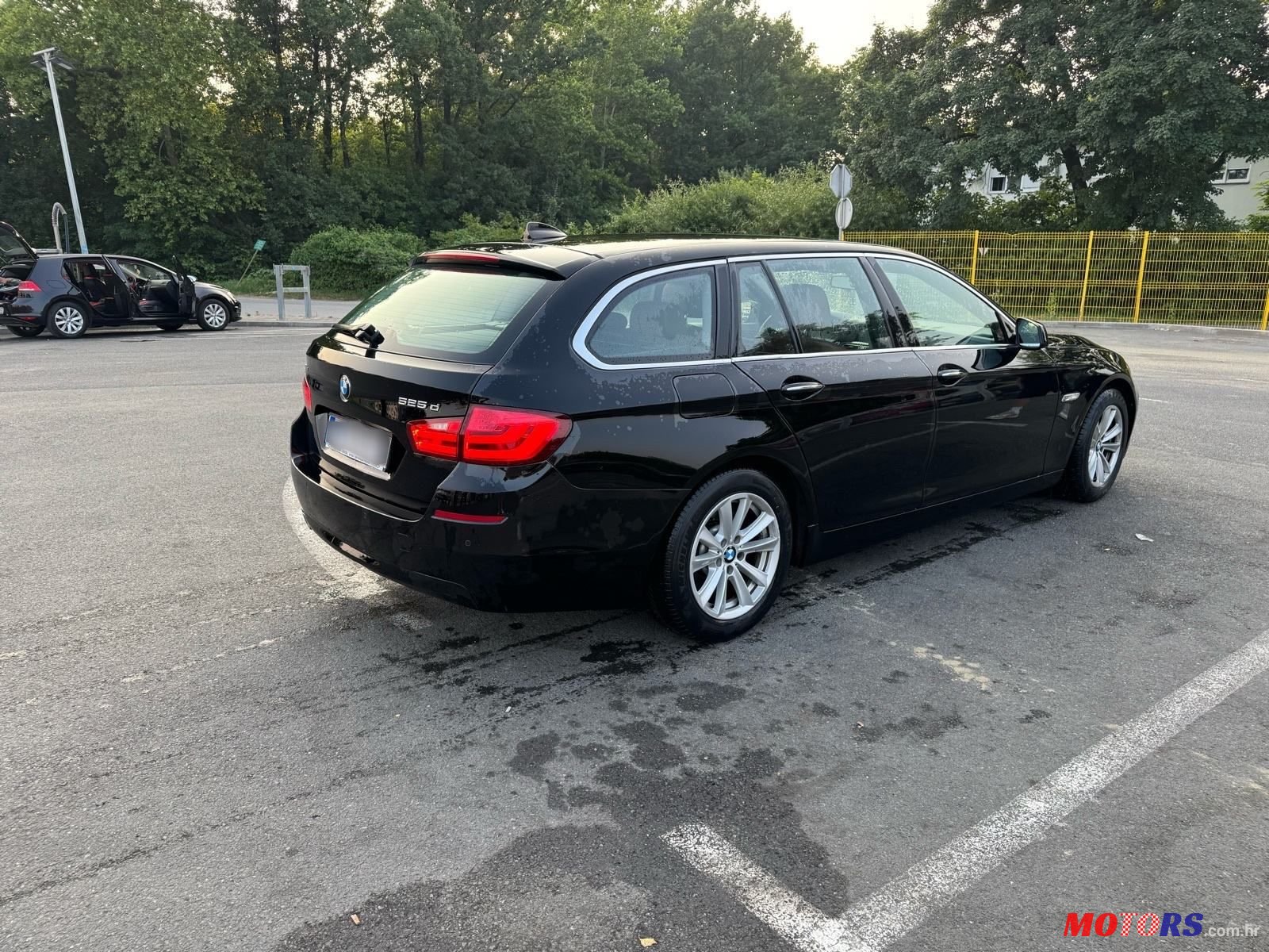 2013' BMW Serija 5 Touring 525Xd photo #4