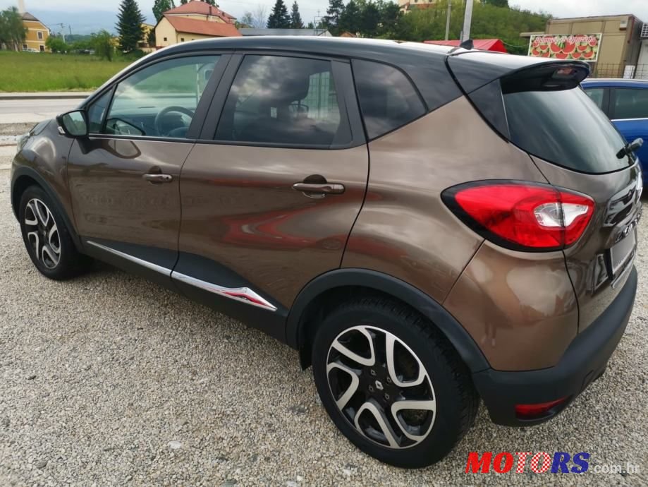 2015' Renault Captur 900 photo #4