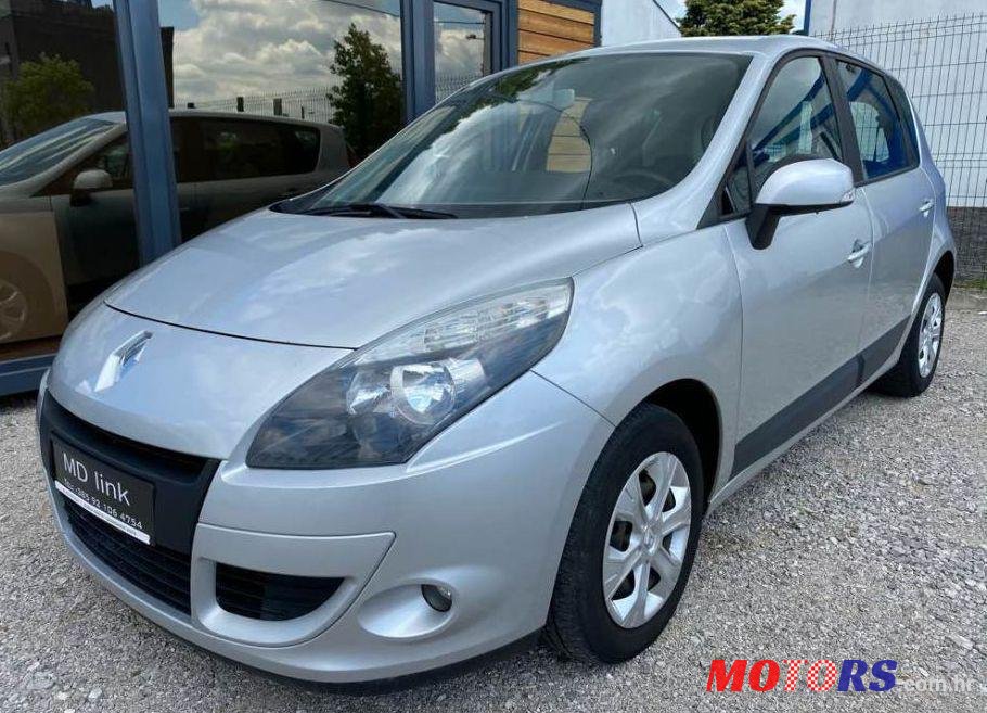 2009' Renault Scenic 1,5 Dci photo #1