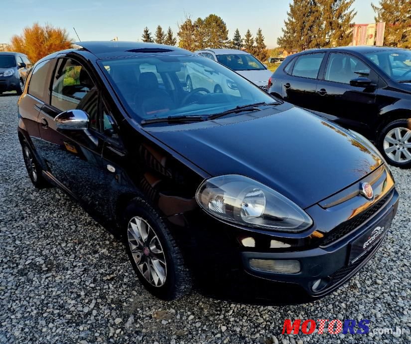 2010' Fiat Punto Evo photo #4