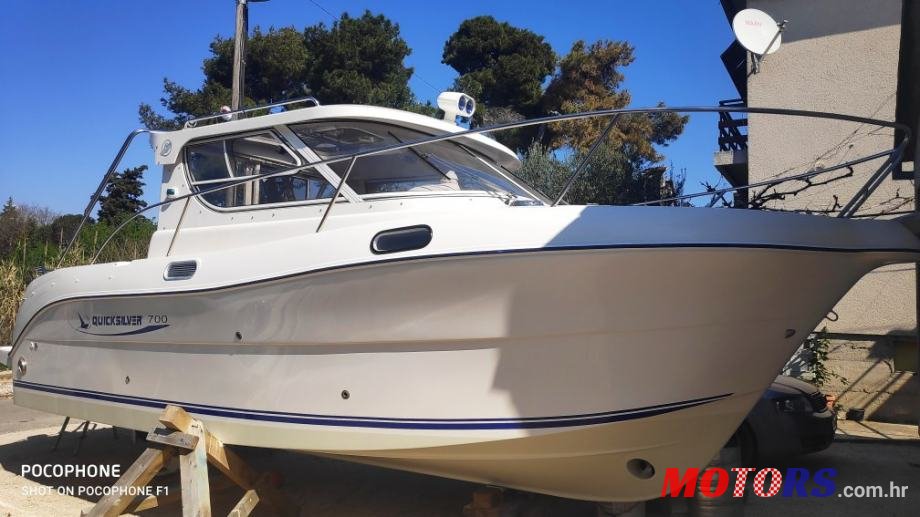 2007' Quicksilver 700 weekend photo #1