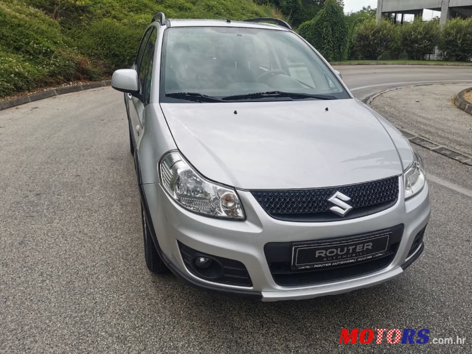 2011' Suzuki SX4 2,0 photo #2