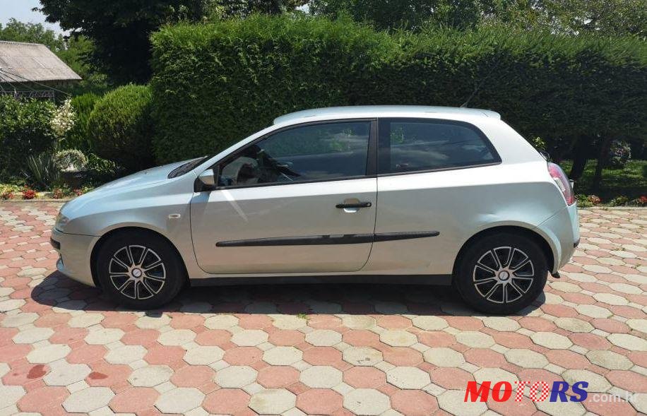 2004' Fiat Stilo 1,4 16V photo #1