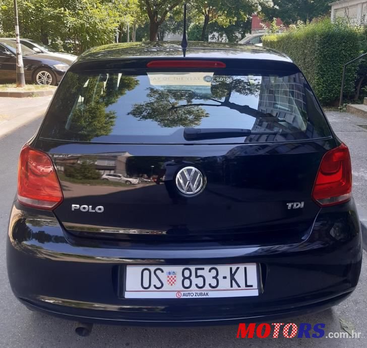 2011' Volkswagen Polo photo #6