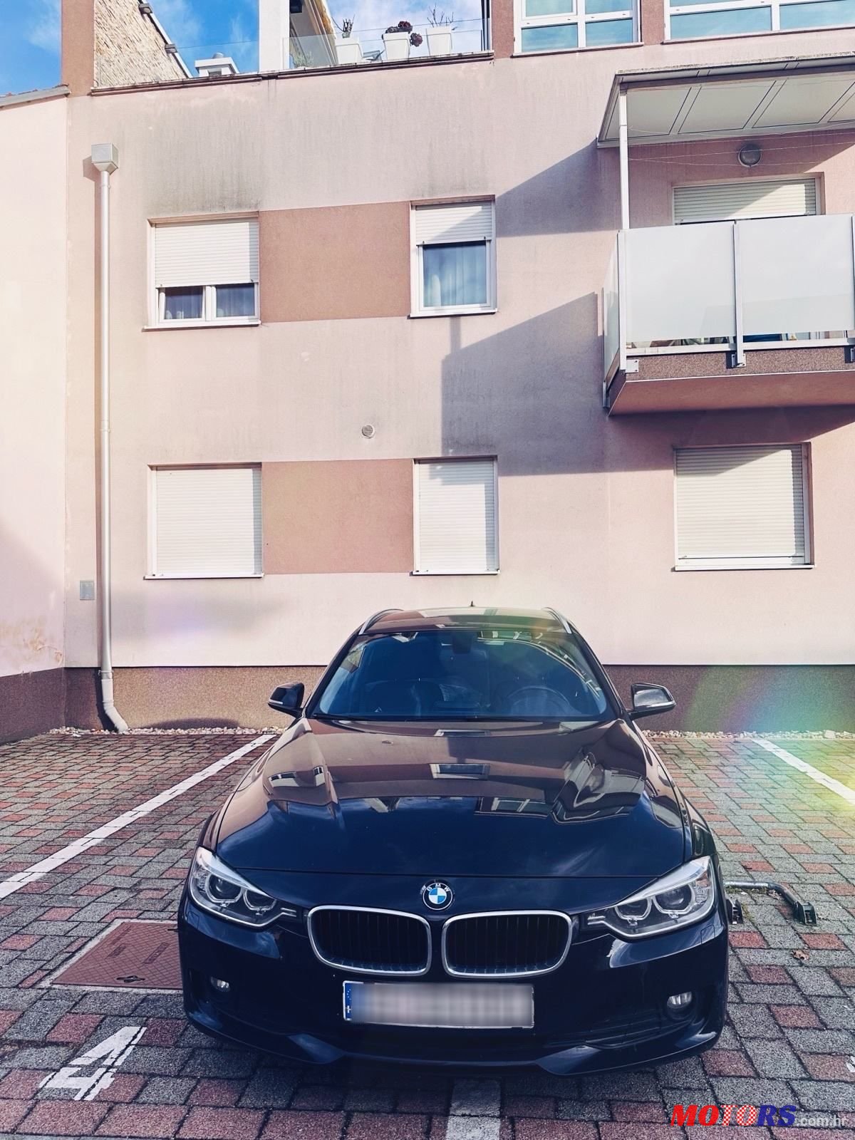 2013' BMW Serija 3 318D photo #2