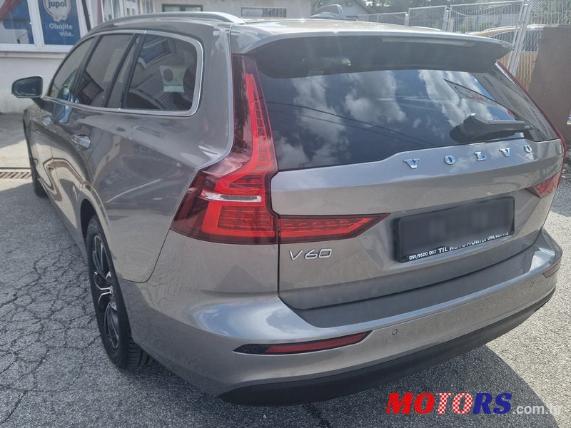 2019' Volvo V60 D3 photo #4