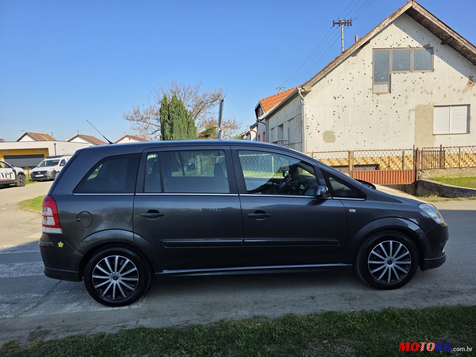 2010' Opel Zafira 1,9 Cdti photo #5