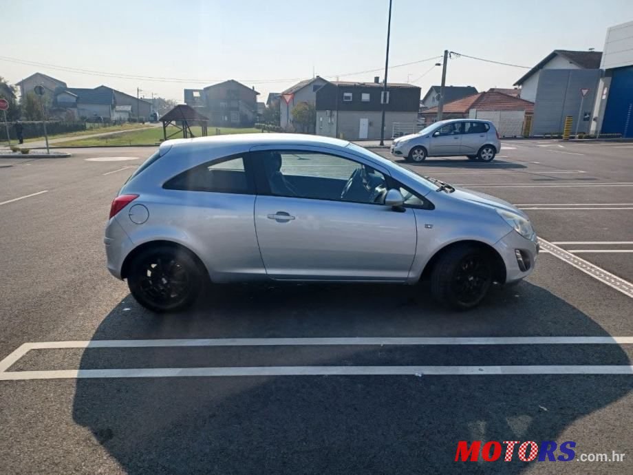 2012' Opel Corsa 1,3 Cdti photo #2