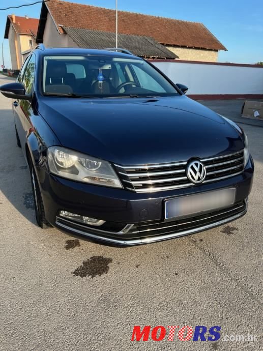 2014' Volkswagen Passat Variant photo #2