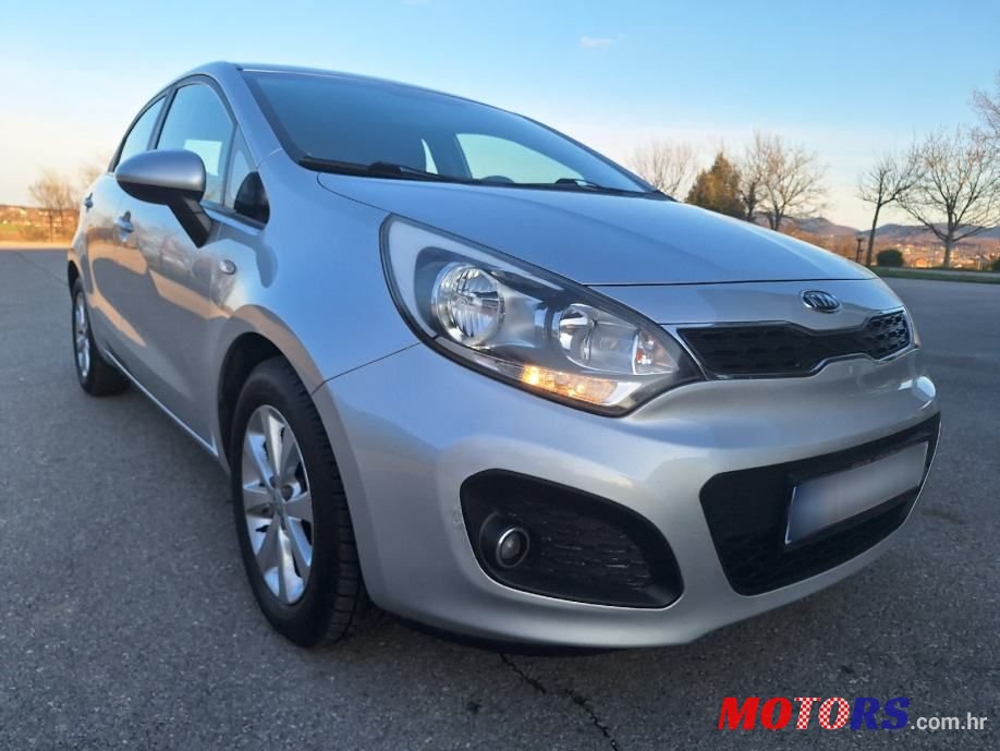 2012' Kia Rio Sport photo #5