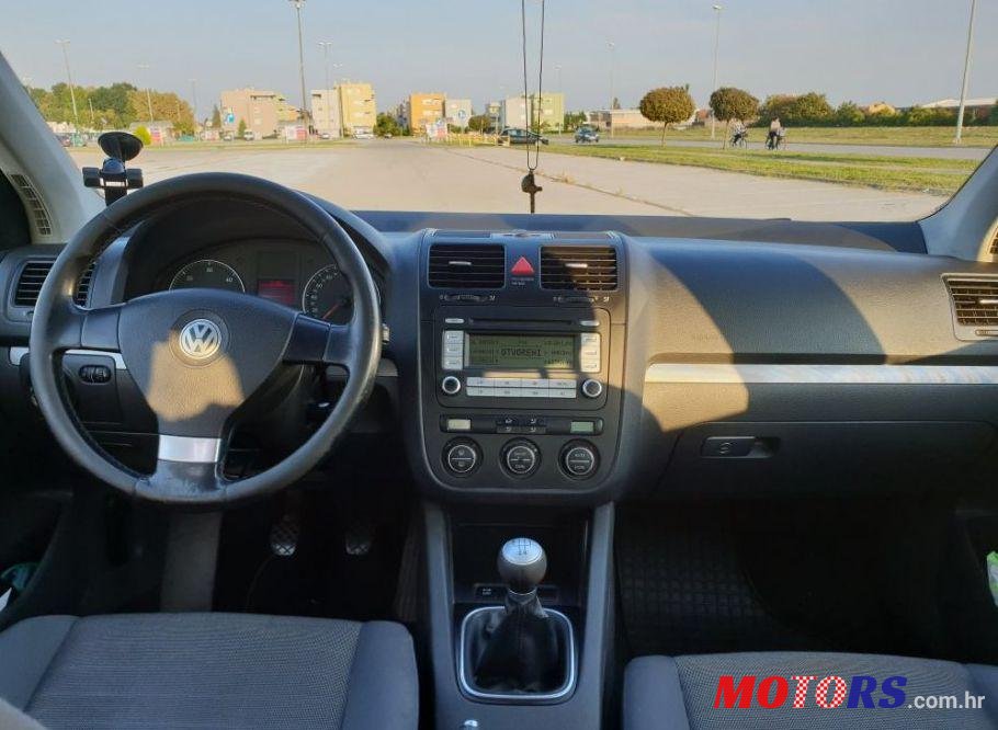 2007' Volkswagen Golf V 1,9 Tdi photo #2