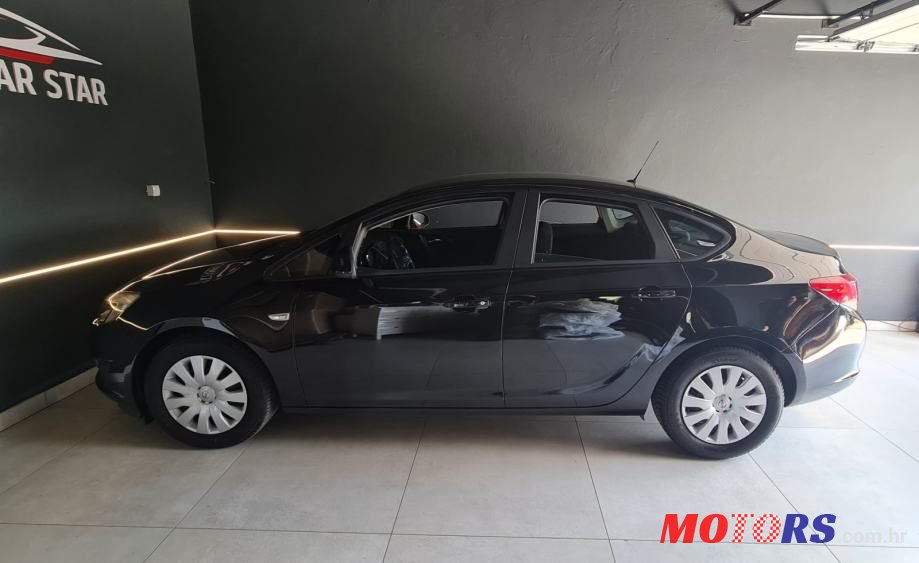 2017' Opel Astra 1.6 Cdti photo #5