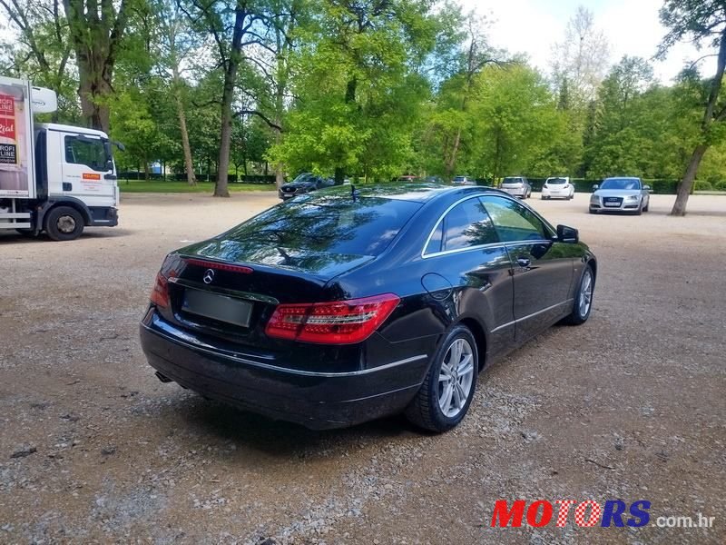 2011' Mercedes-Benz E-Klasa 250 Cdi photo #6