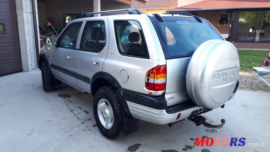 2000' Opel Frontera photo #2