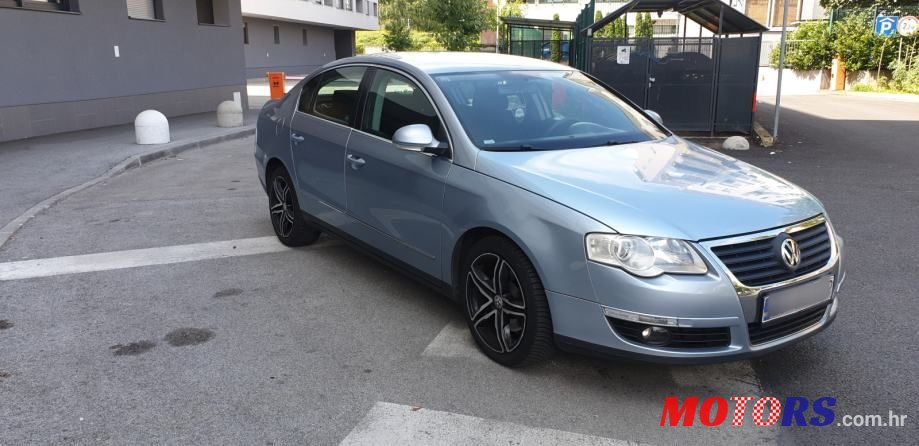 2005' Volkswagen Passat 2,0 Tdi photo #1