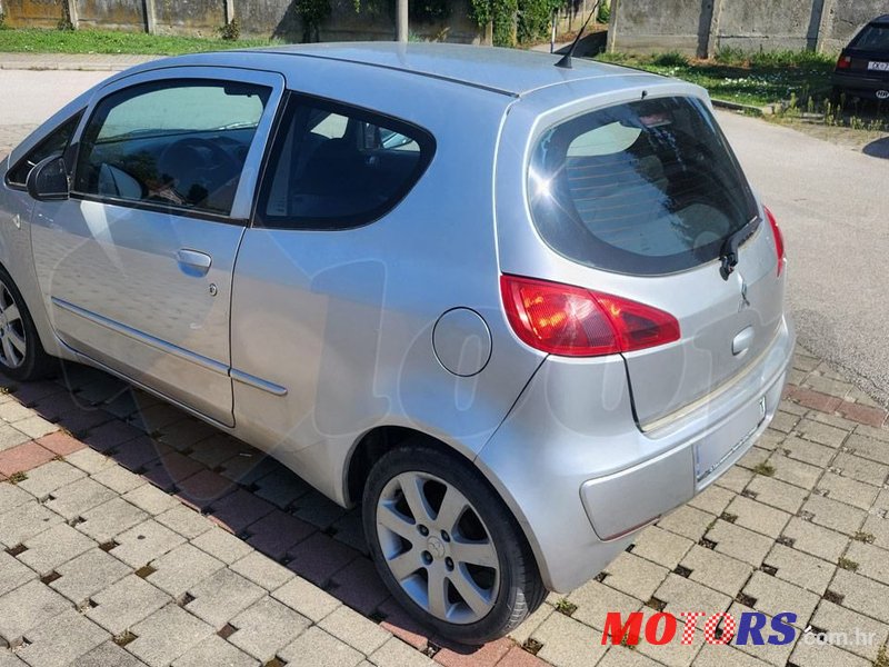 2006' Mitsubishi Colt 1,1 photo #5