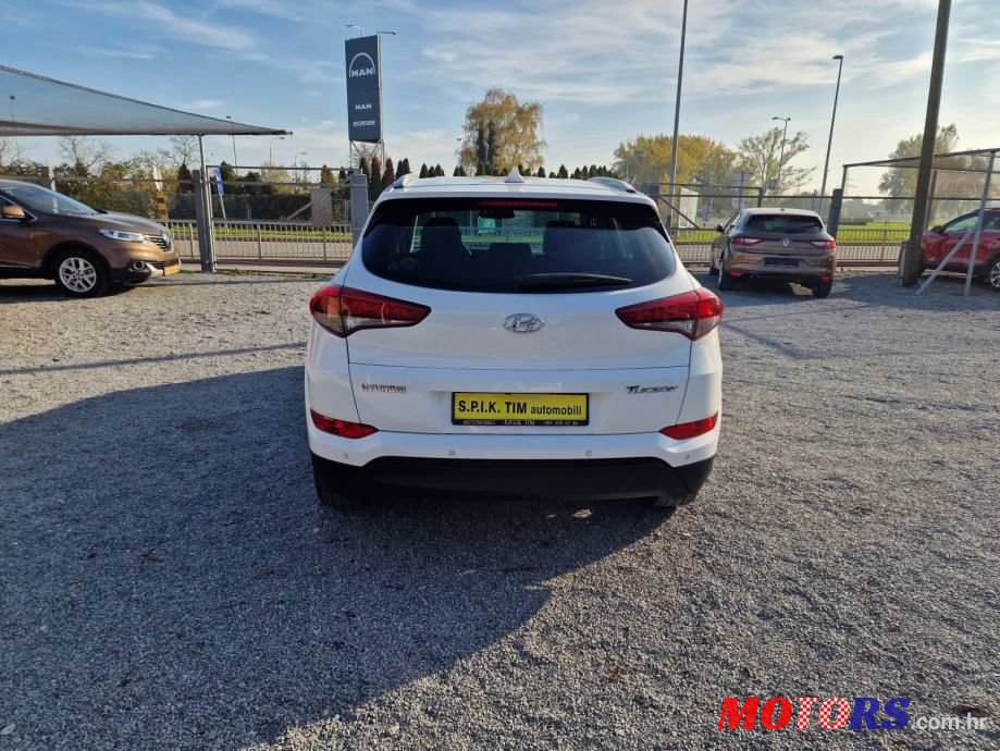 2016' Hyundai Tucson 1.7 Crdi photo #4