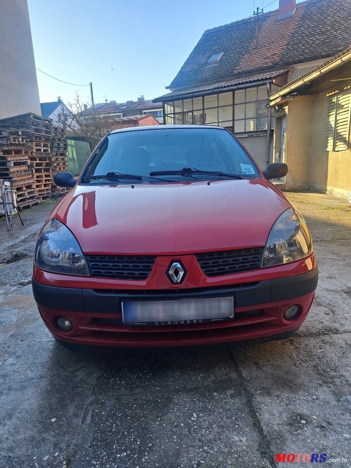 2002' Renault Clio 1,5 Dci photo #1