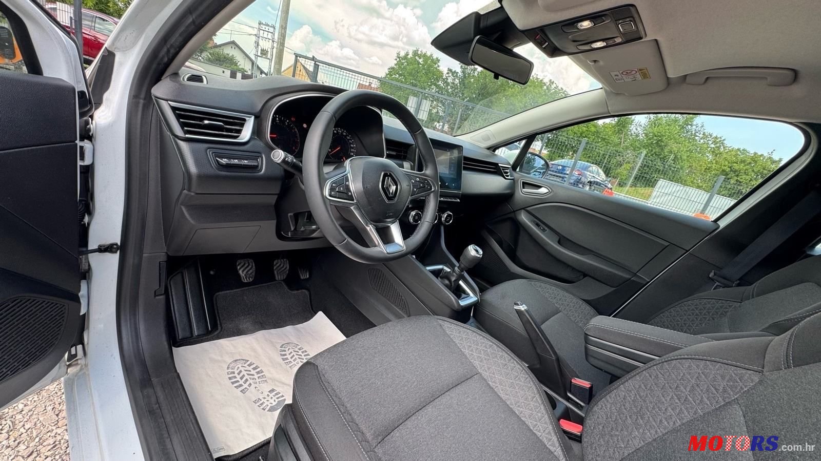 2021' Renault Clio Tce photo #5