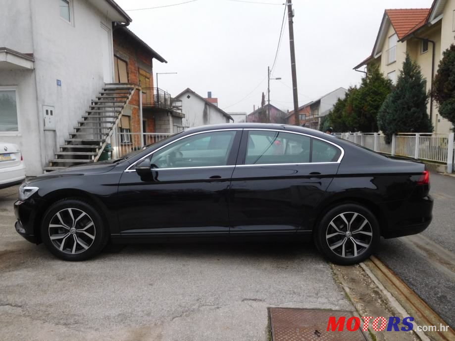 2018' Volkswagen Passat photo #3