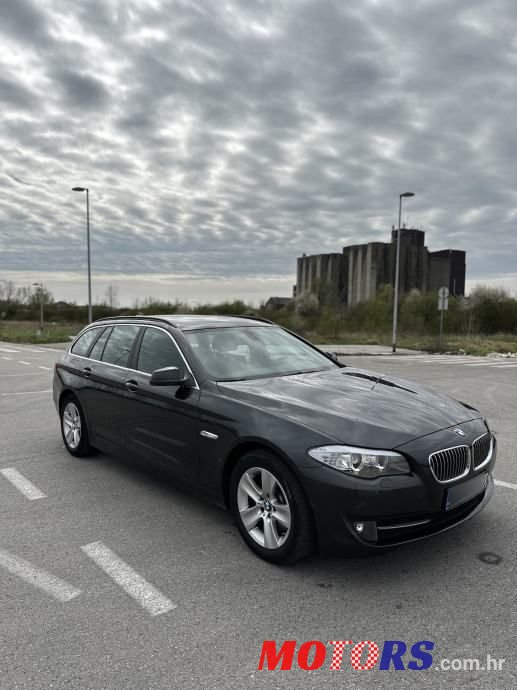 2011' BMW Serija 5 520D photo #2