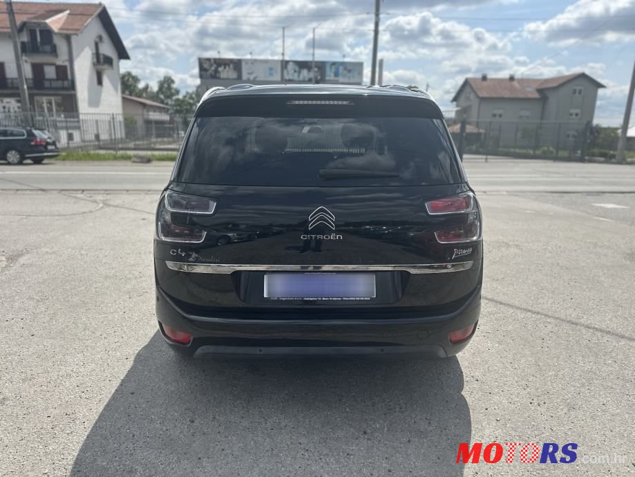 2017' Citroen C4 Grand Picasso photo #6