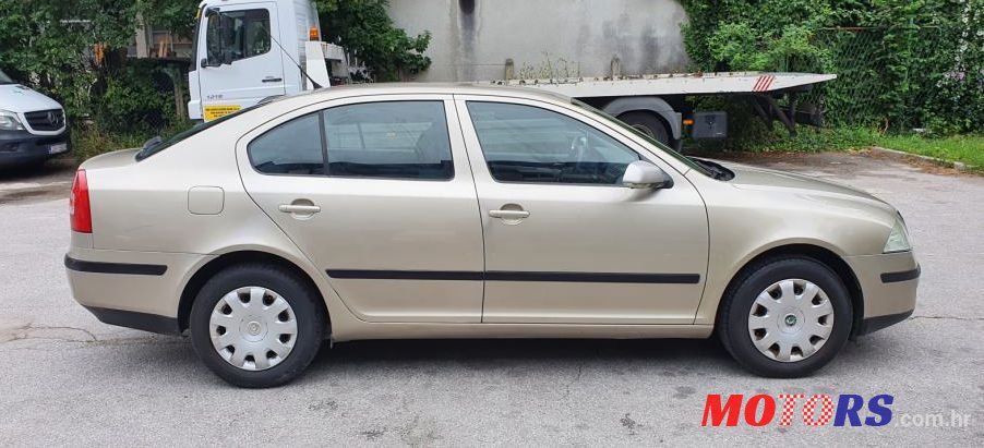 2005' Skoda Octavia 1,6 photo #1
