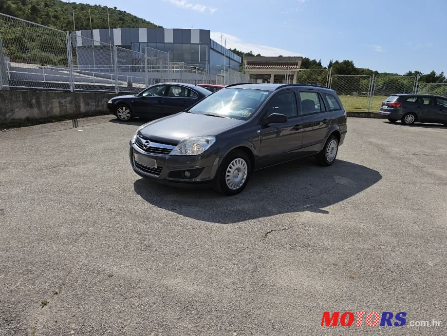 2009' Opel Astra Karavan photo #1