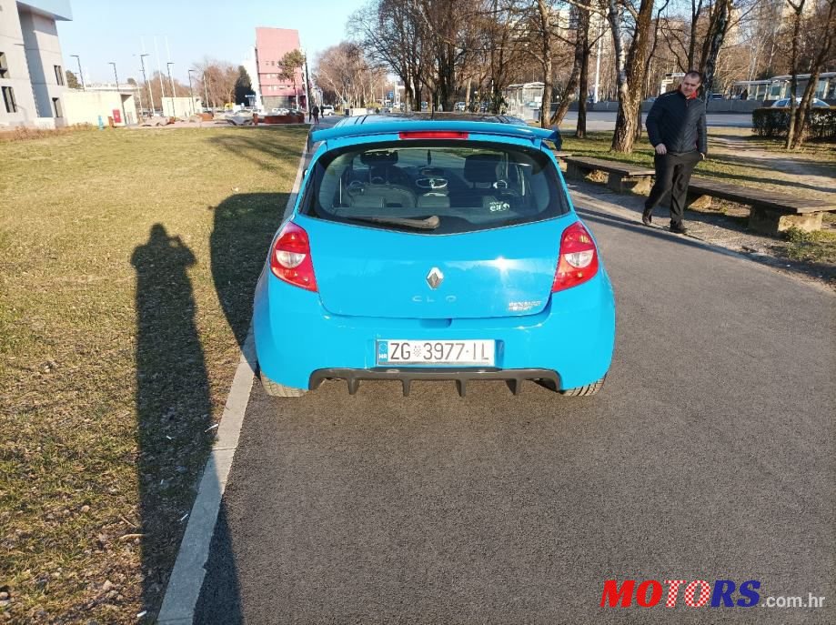 2008' Renault Clio Sport photo #6