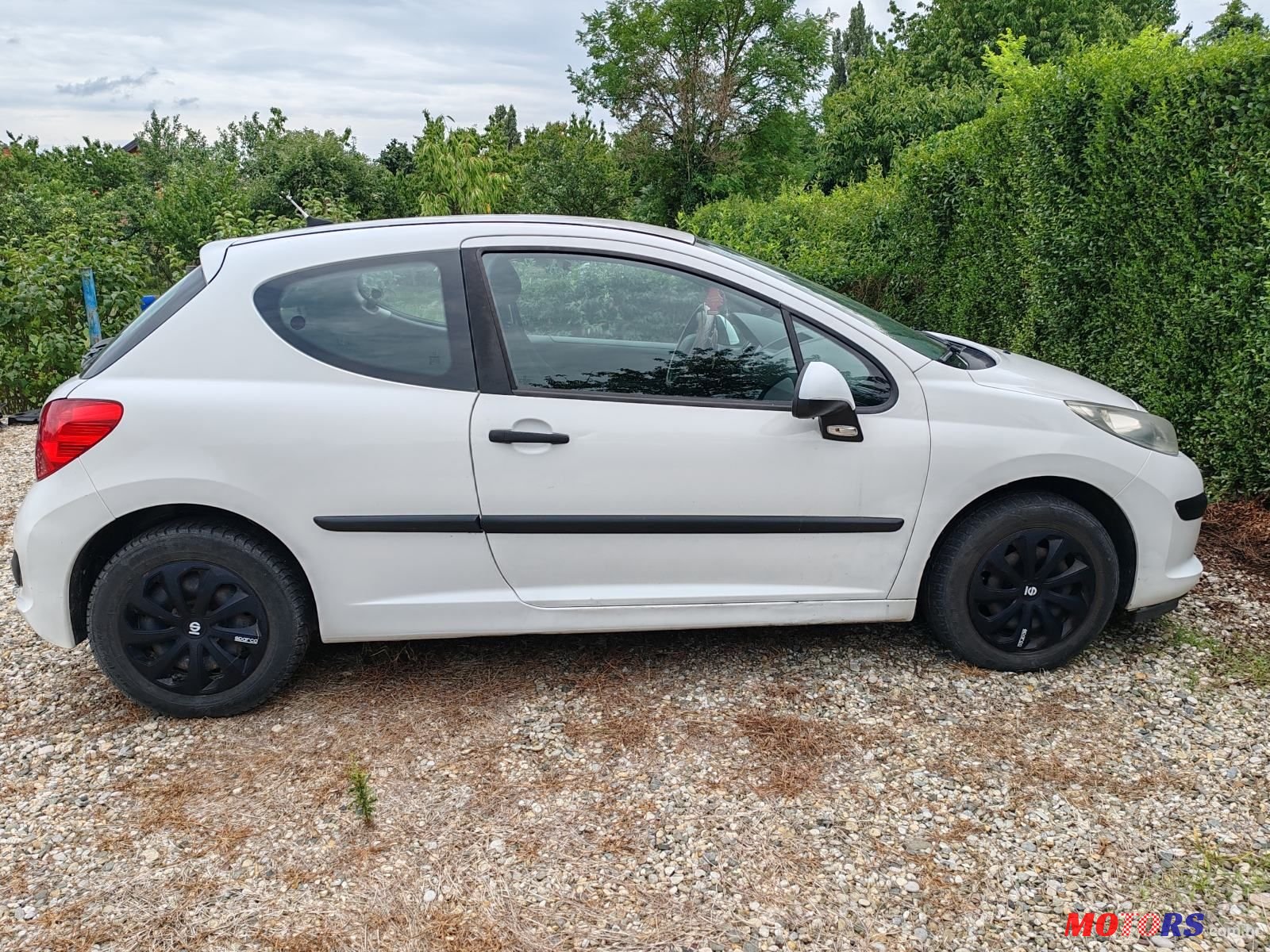 2009' Peugeot 207 1,4 Hdi photo #2