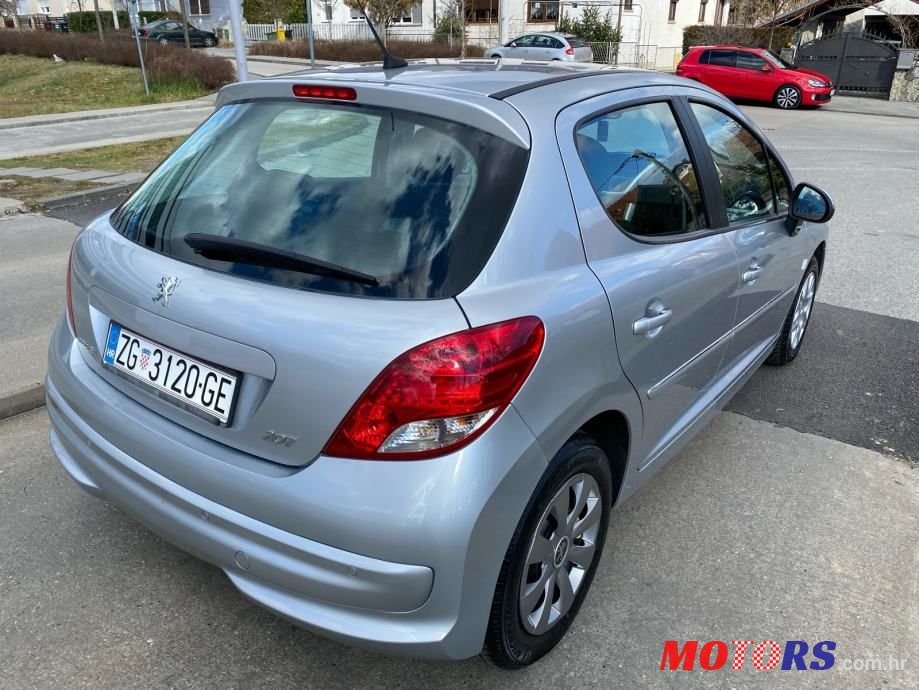 2011' Peugeot 207 1,6 Hdi photo #4