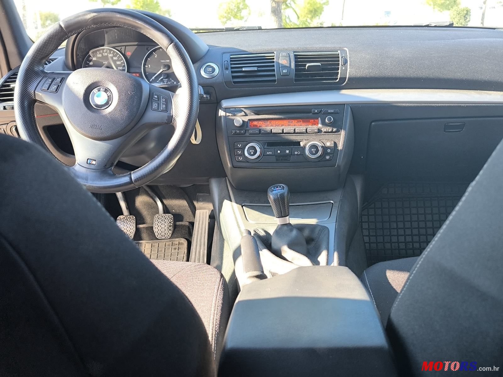 2006' BMW Serija 1 118D photo #6