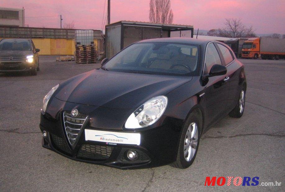 2015' Alfa Romeo Giulietta 1,6 photo #1