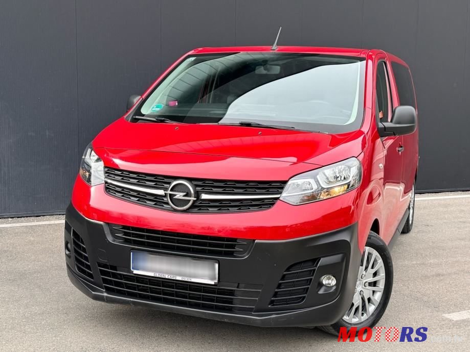 2020' Opel Zafira 1,5 D photo #2